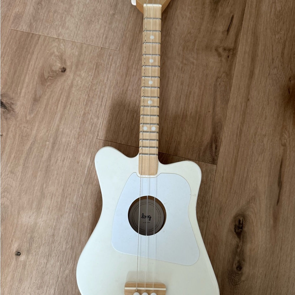 Loog Guitar